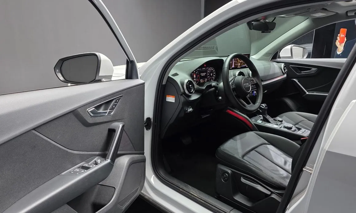Audi Q2 2023 из KR, фото 8