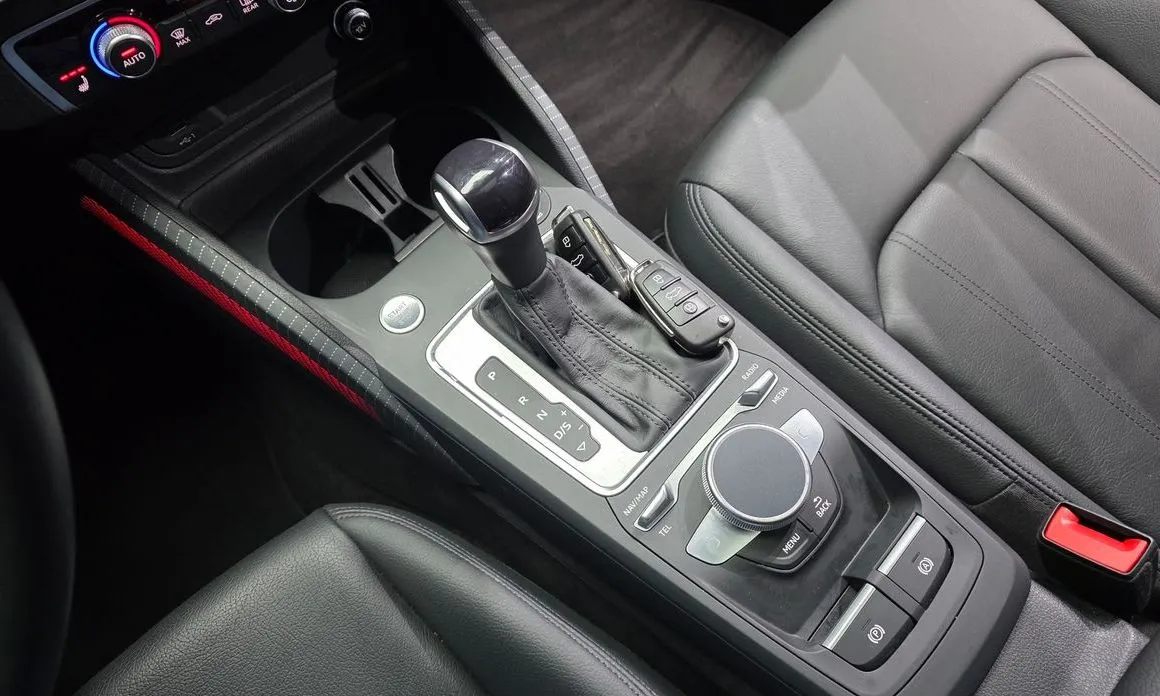 Audi Q2 2023 из KR, фото 5