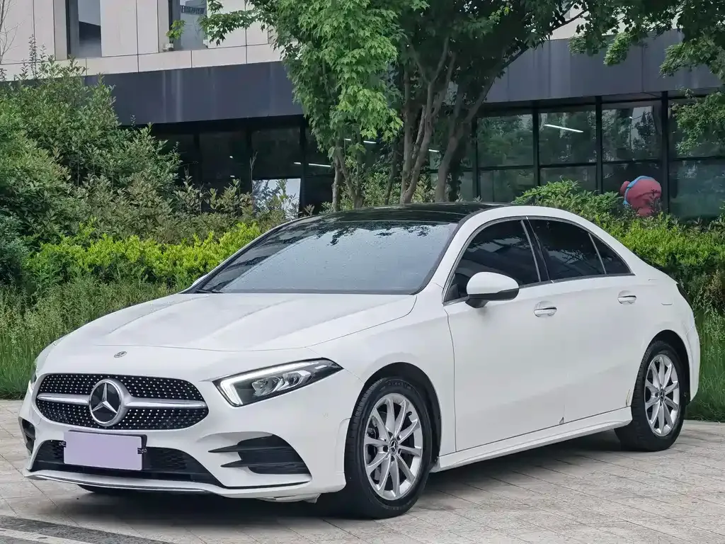 Mercedes-Benz A-Class — фото 1