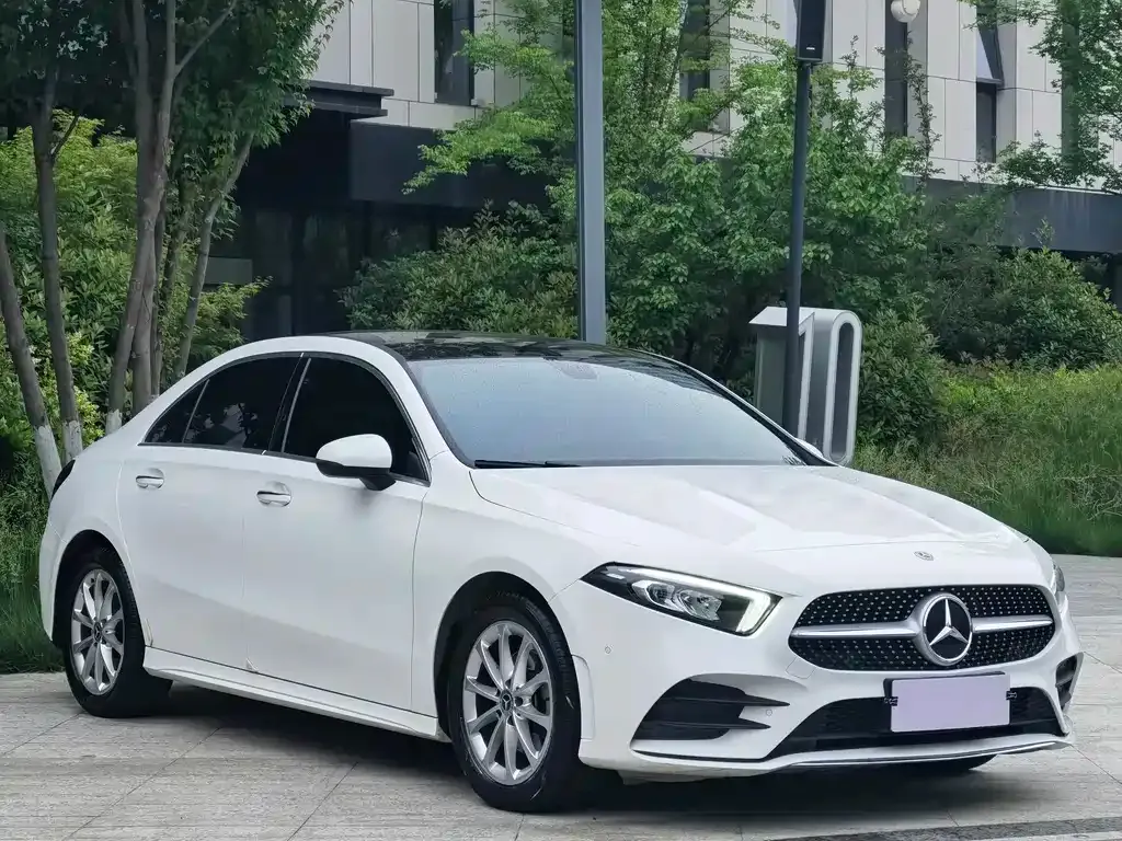 Mercedes-Benz A-Class — фото 7