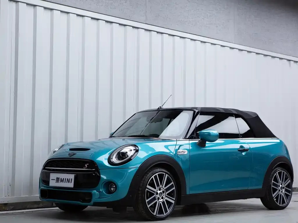 MINI Cooper (3-door) — фото 1