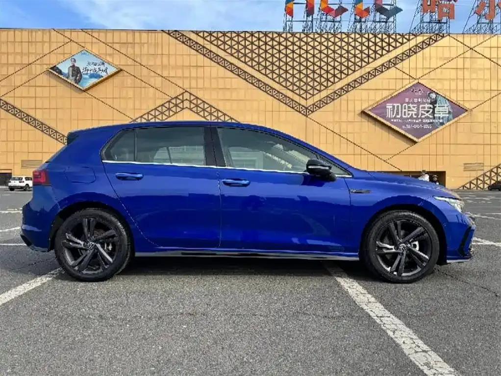 Volkswagen Golf — фото 9