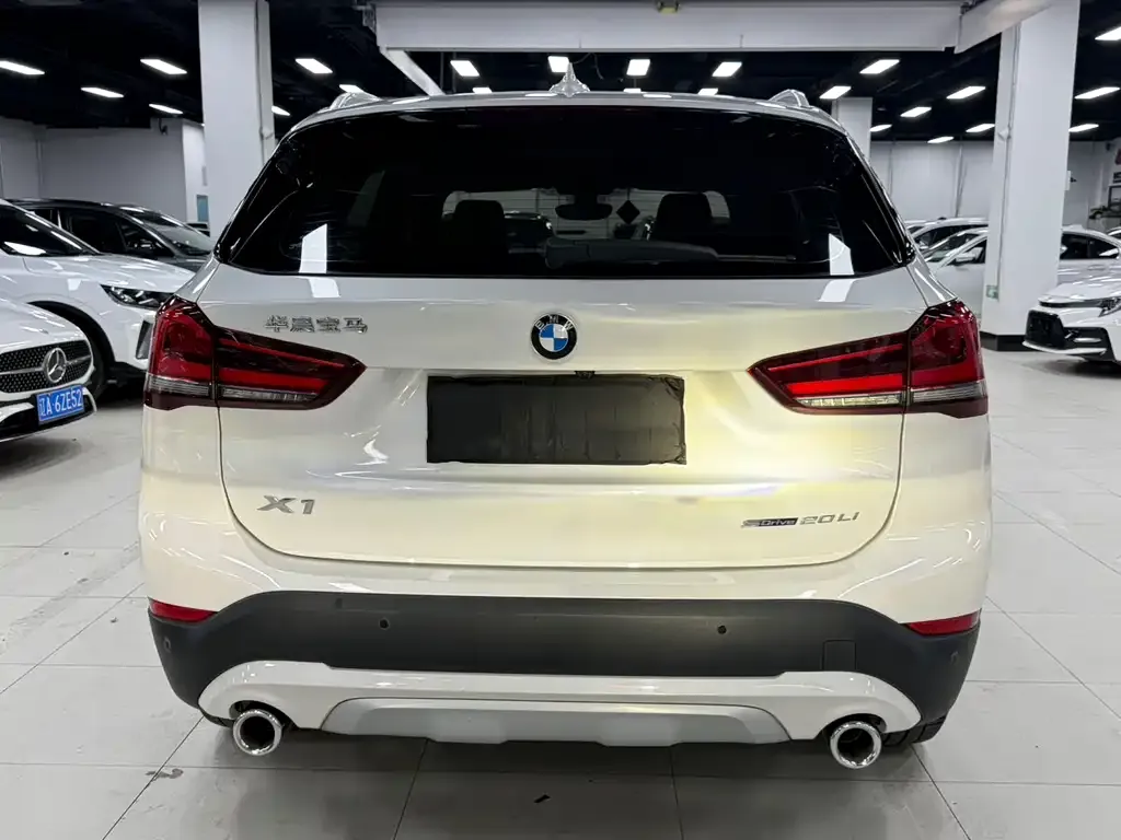 BMW X1 — фото 2