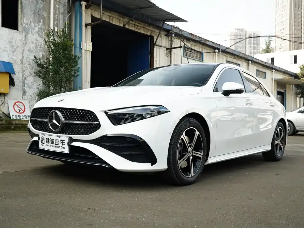 Mercedes-Benz A-Class — фото 1