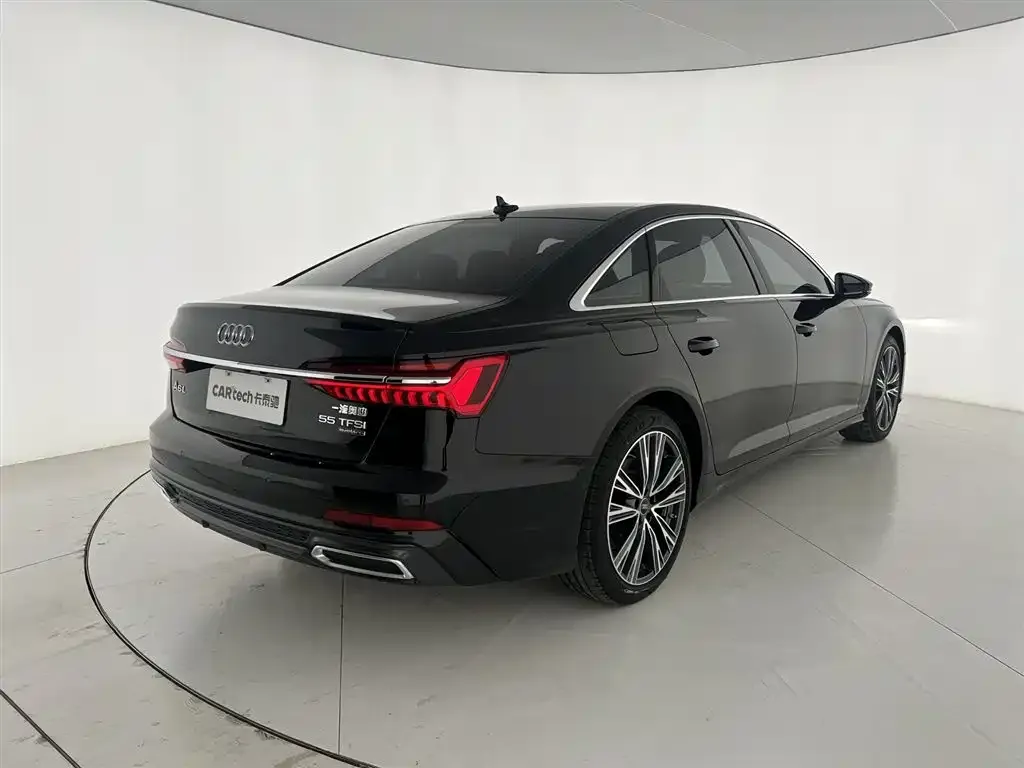 Audi A6L — фото 6
