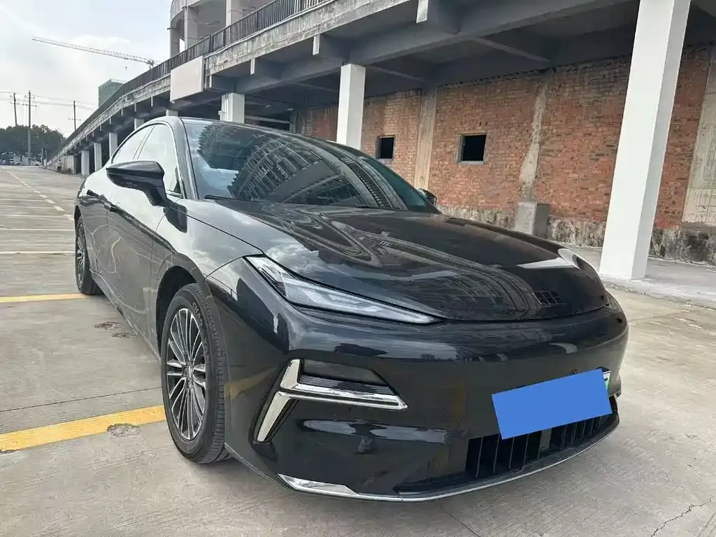 Geely Galaxy Xingyao 8 2025 из CN, фото 6