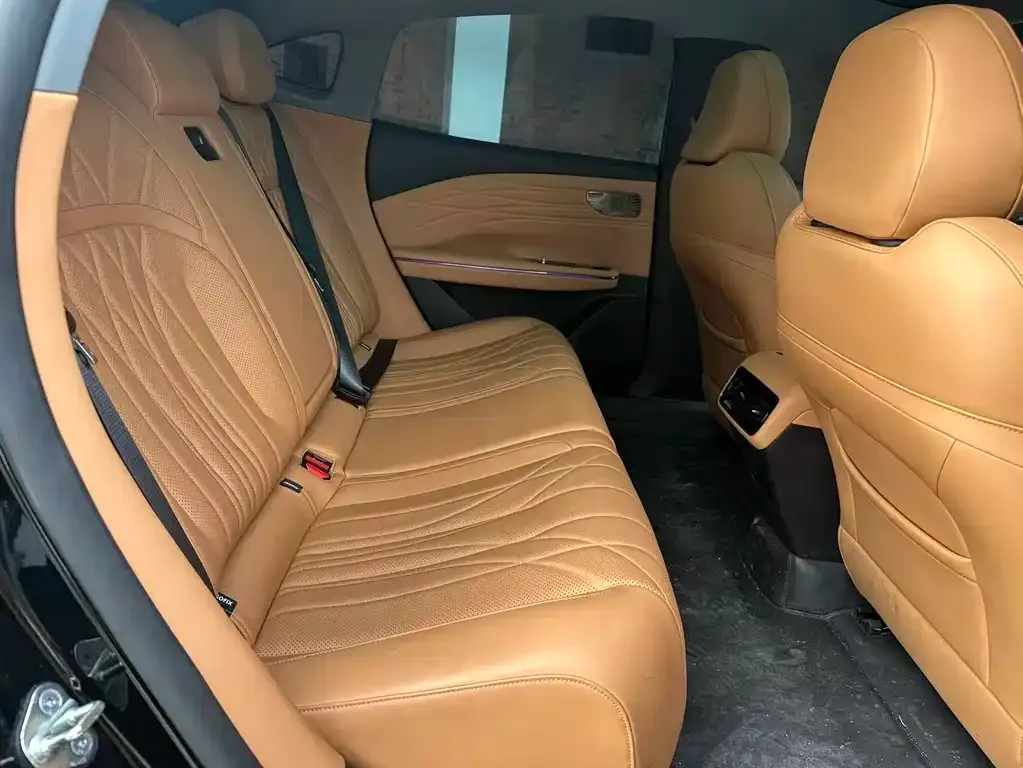 Geely Galaxy Xingyao 8 2025 из CN, фото 4