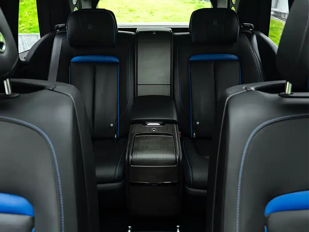 Rolls-Royce Cullinan 2021 из CN, фото 8
