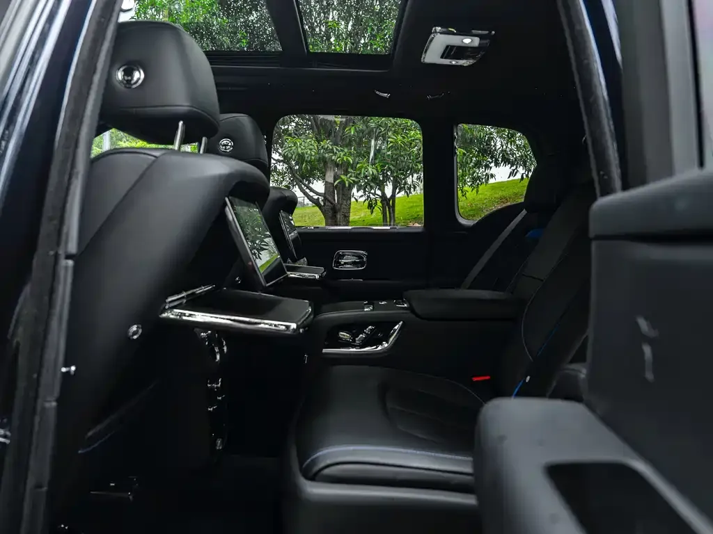 Rolls-Royce Cullinan 2021 из CN, фото 9