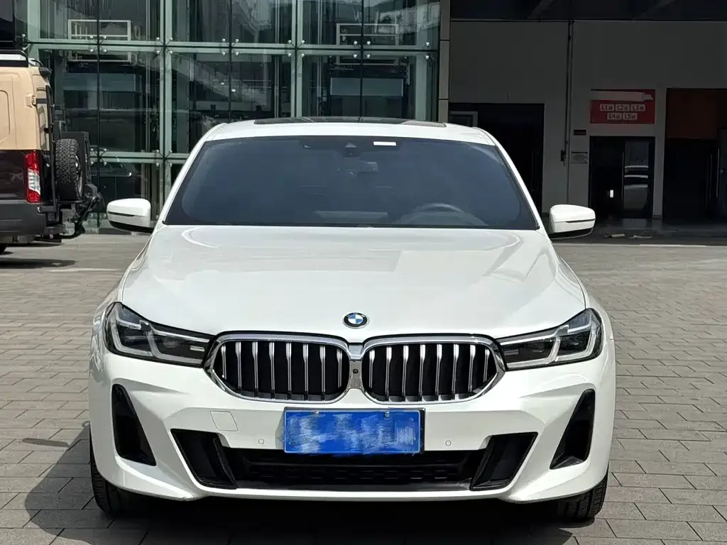 BMW 6 Series GT 2021 из CN, фото 2
