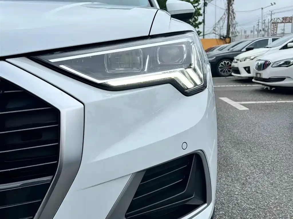 Audi Q3 2021 из CN, фото 10