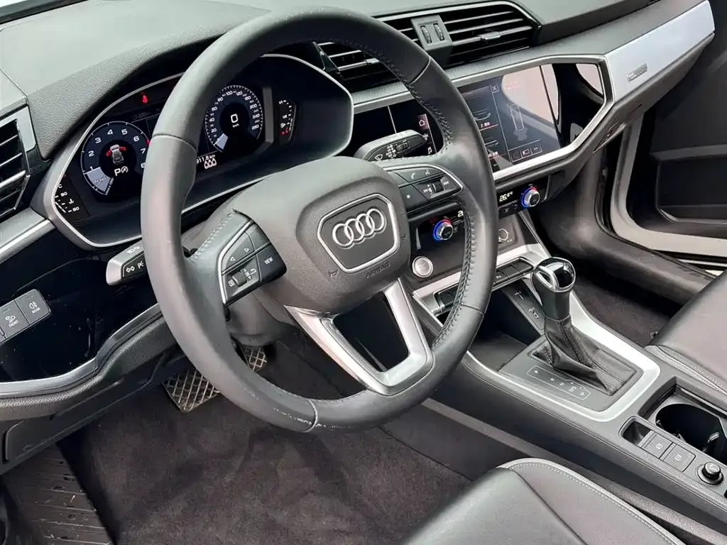 Audi Q3 2021 из CN, фото 5
