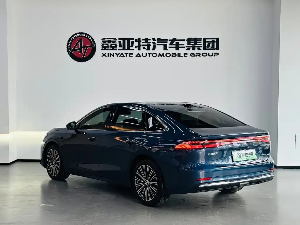 Geely Galaxy A7 — фото 3