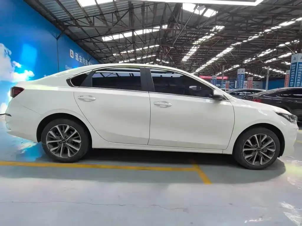Kia K3 2022 из CN, фото 10