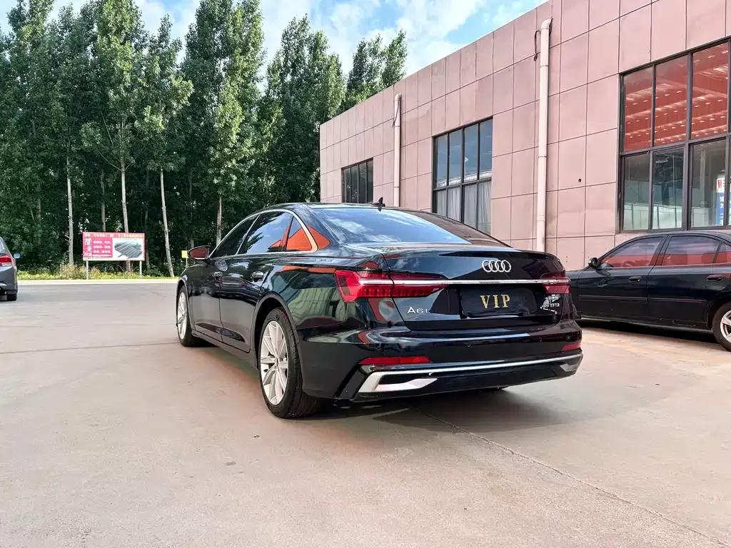 Audi A6L — фото 5