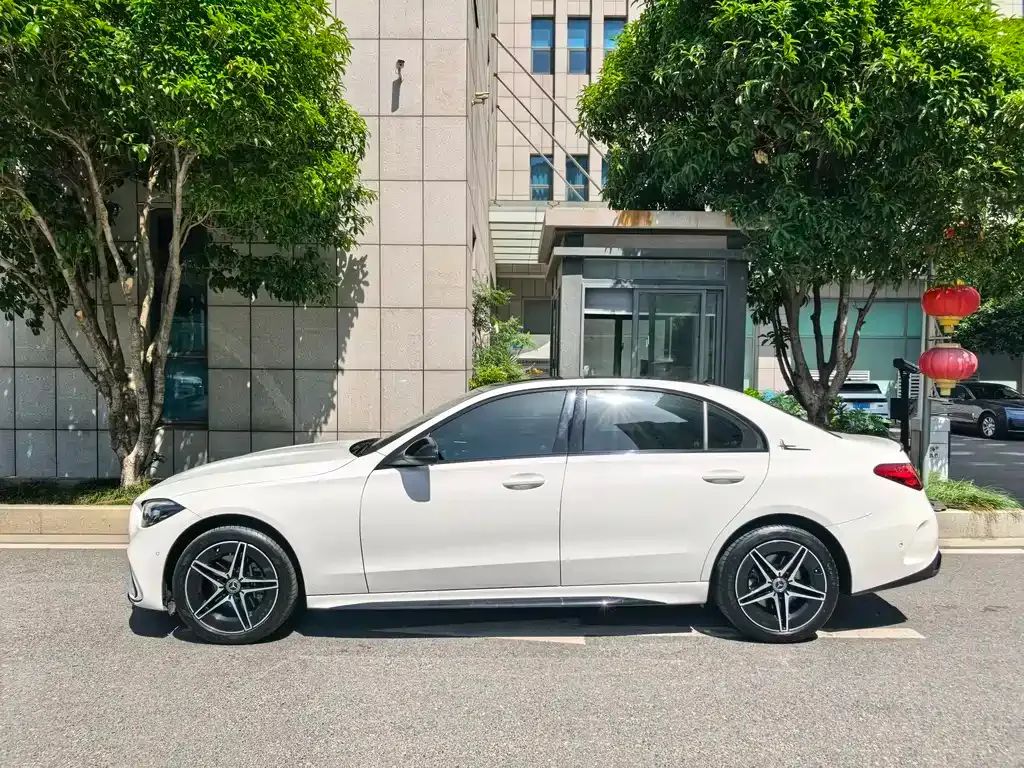Mercedes-Benz C-Class — фото 4