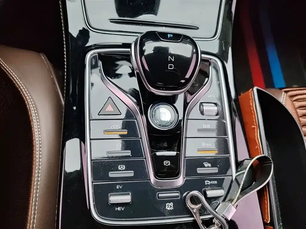 BYD MAX New Energy 2022 из CN, фото 4