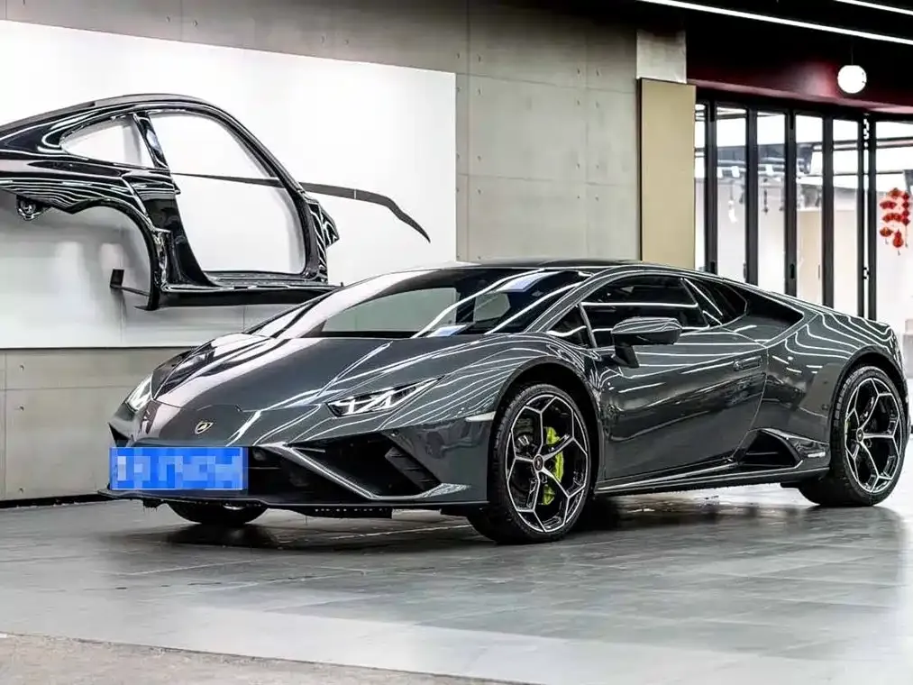 Lamborghini Huracan — фото 1