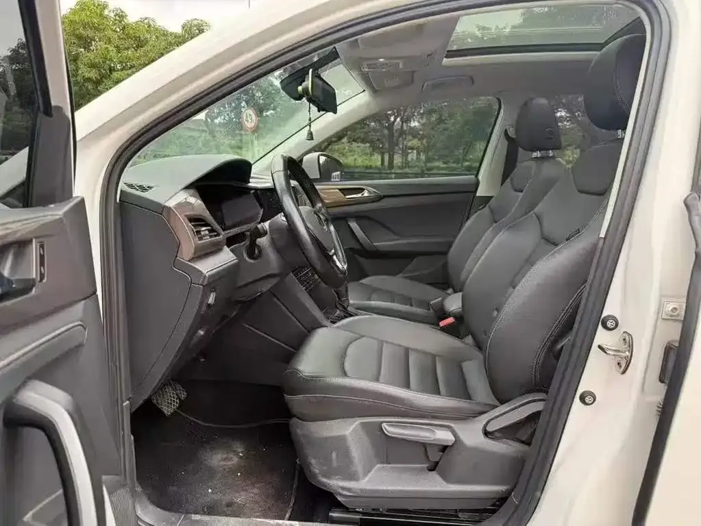Volkswagen Tharu 2022 из CN, фото 2