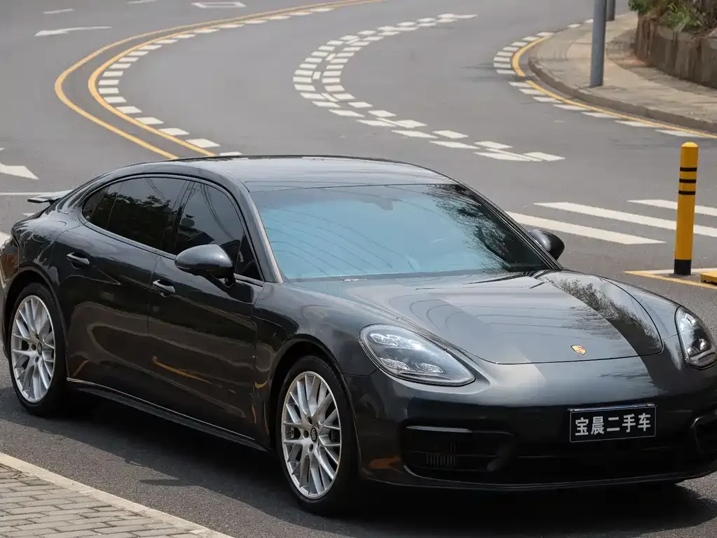 Porsche Panamera — фото 10
