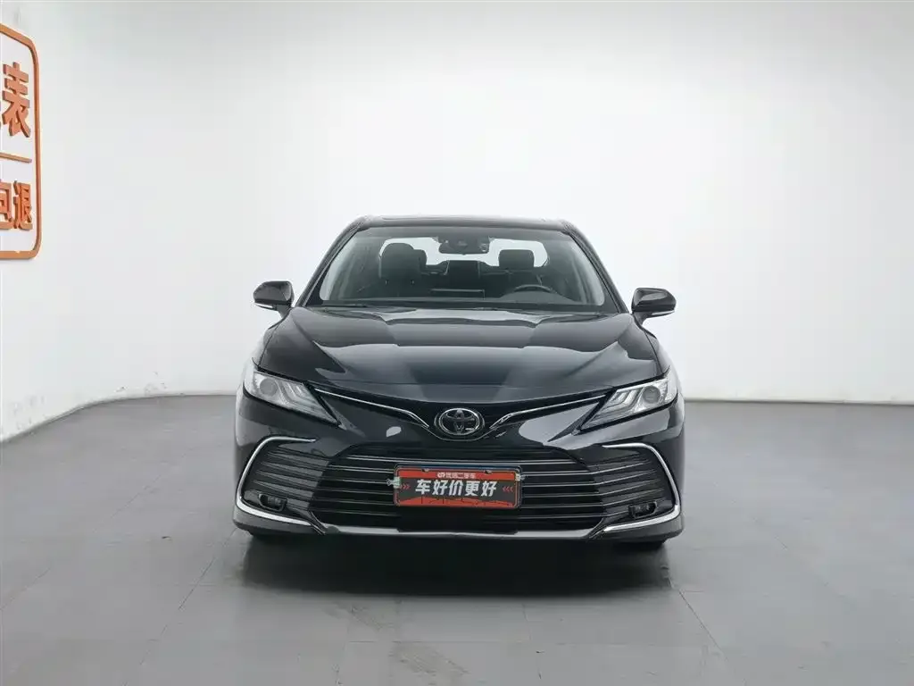 Toyota Camry 2022 из CN, фото 2