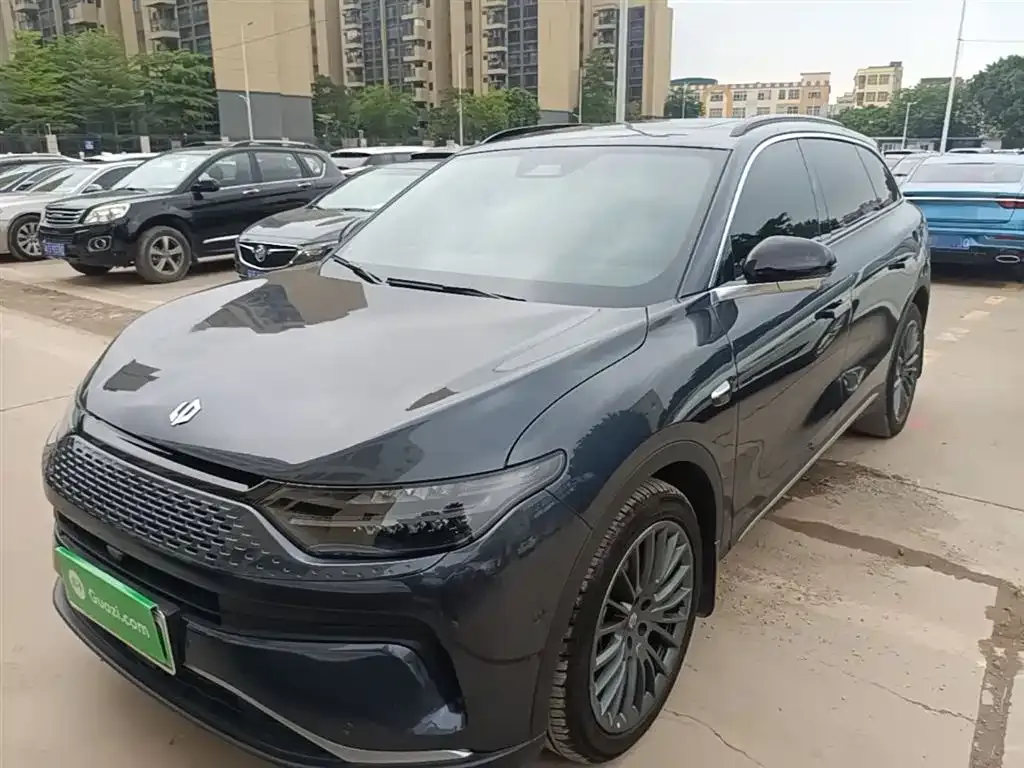 Leapmotor C11
