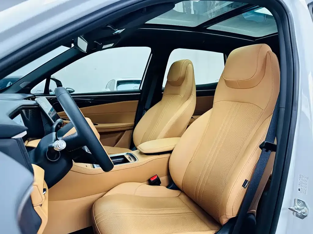 Geely Galaxy L7 — фото 4