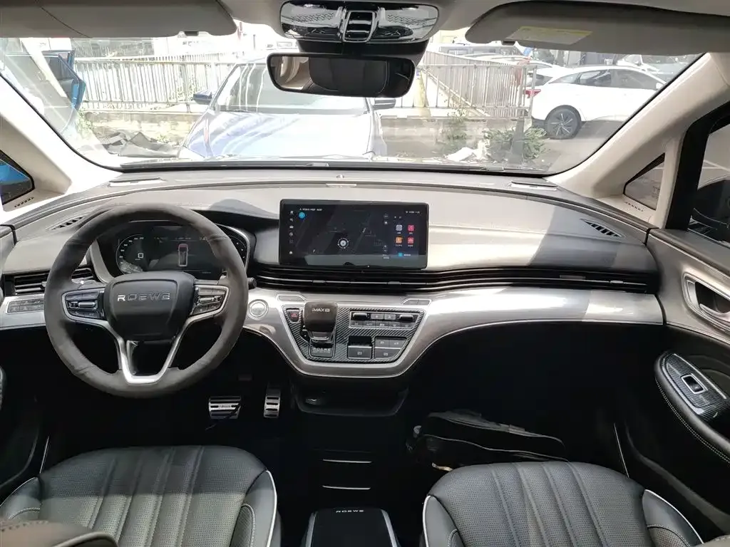 Roewe iMAX8 — фото 9