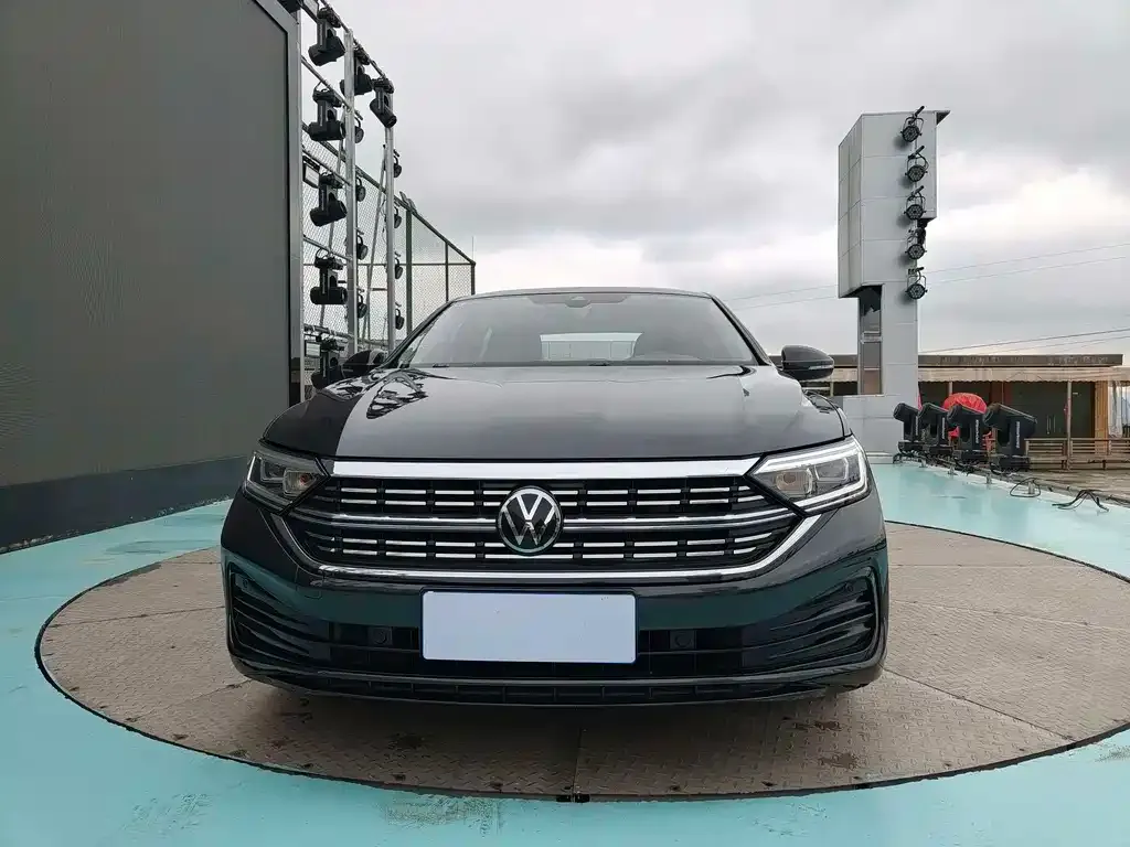 Volkswagen Sagitar 2023 из CN, фото 2