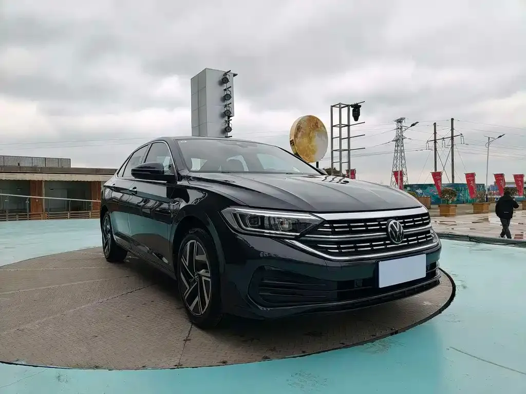 Volkswagen Sagitar 2023 из CN, фото 4