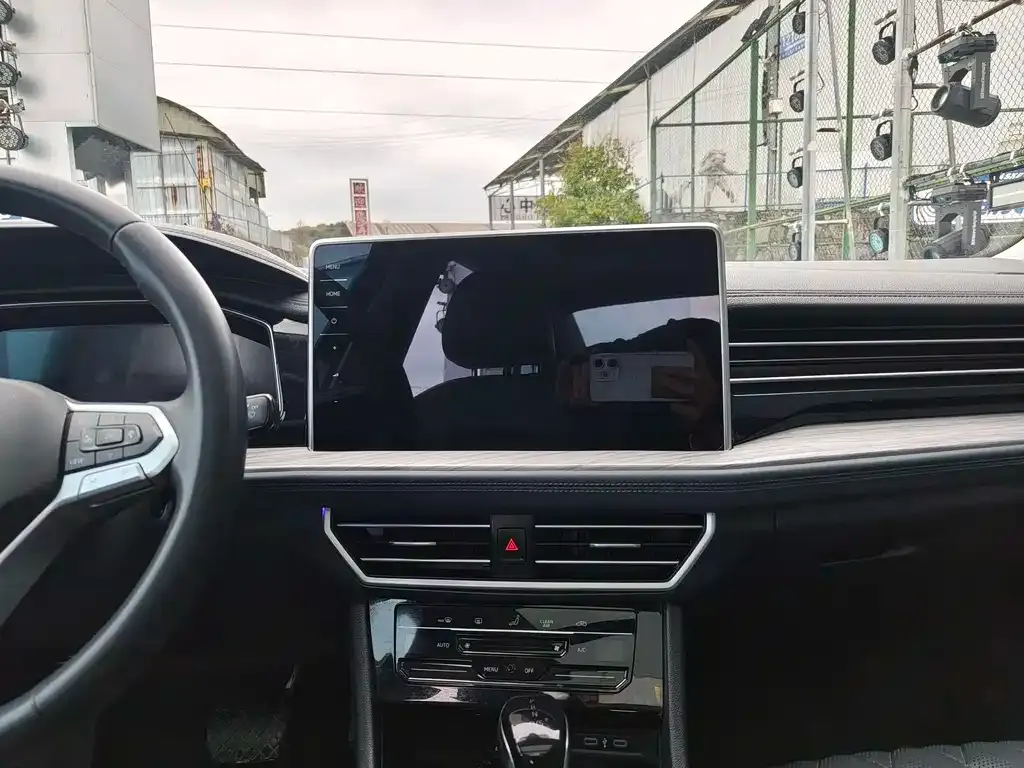 Volkswagen Sagitar 2023 из CN, фото 10