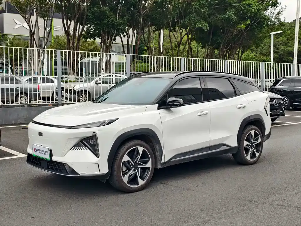 Geely Galaxy L7 — фото 1