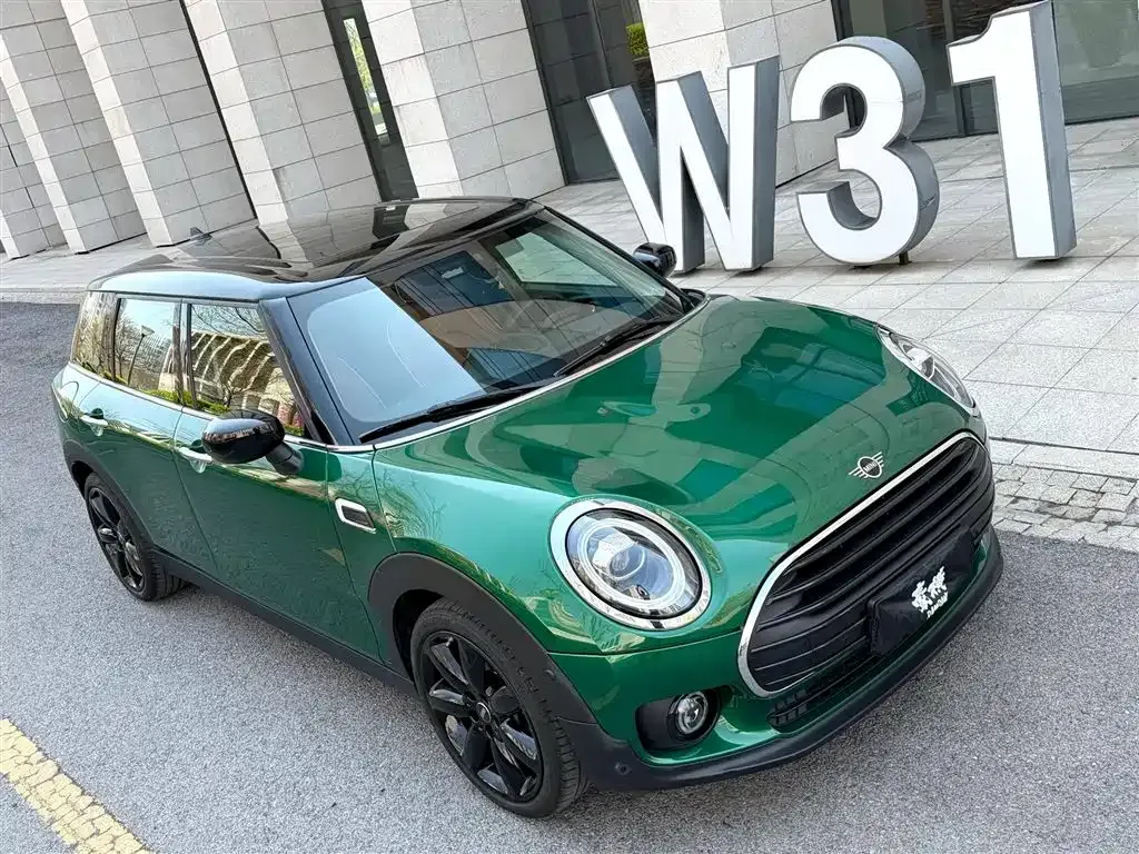 MINI Clubman — фото 3