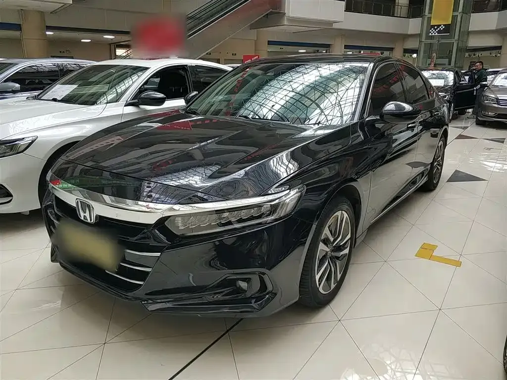 Honda Accord — фото 9