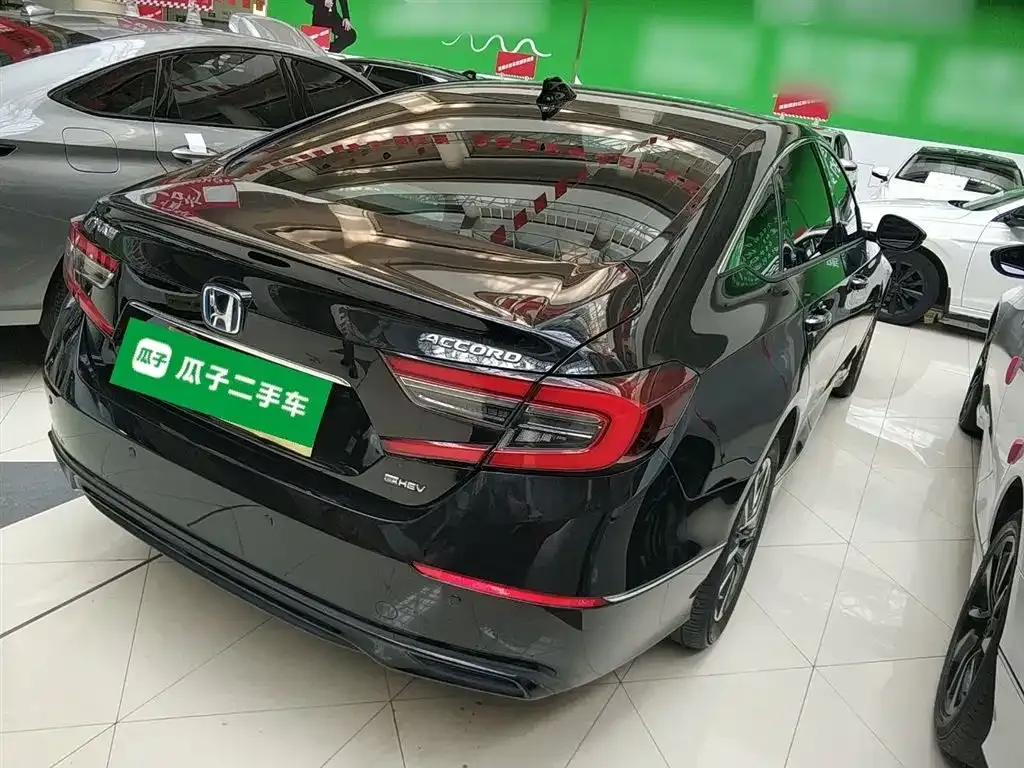Honda Accord — фото 6