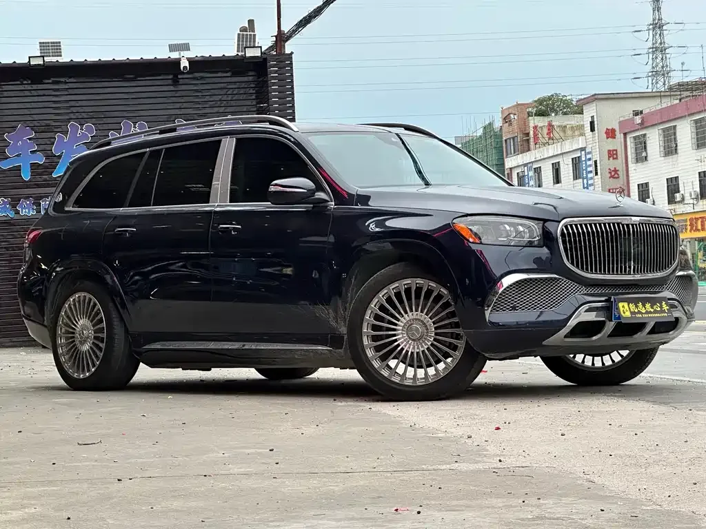 Mercedes-Benz GLS — фото 9