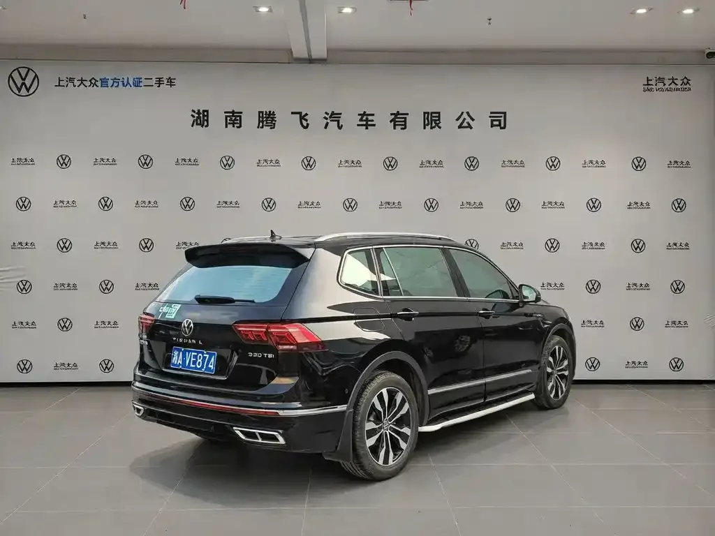 Volkswagen Tiguan L — фото 10
