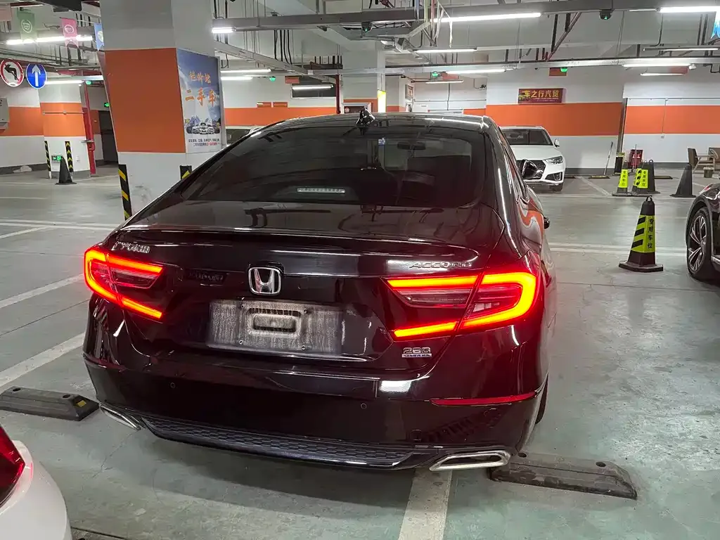Honda Accord — фото 5