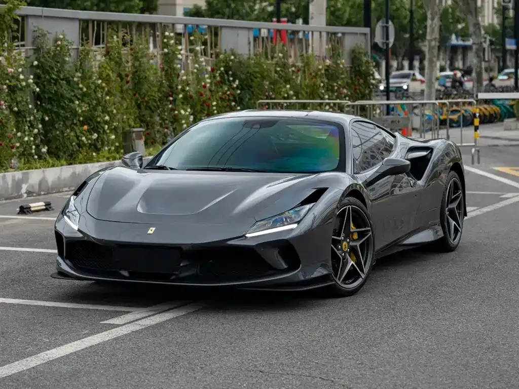 Ferrari F8 — фото 1