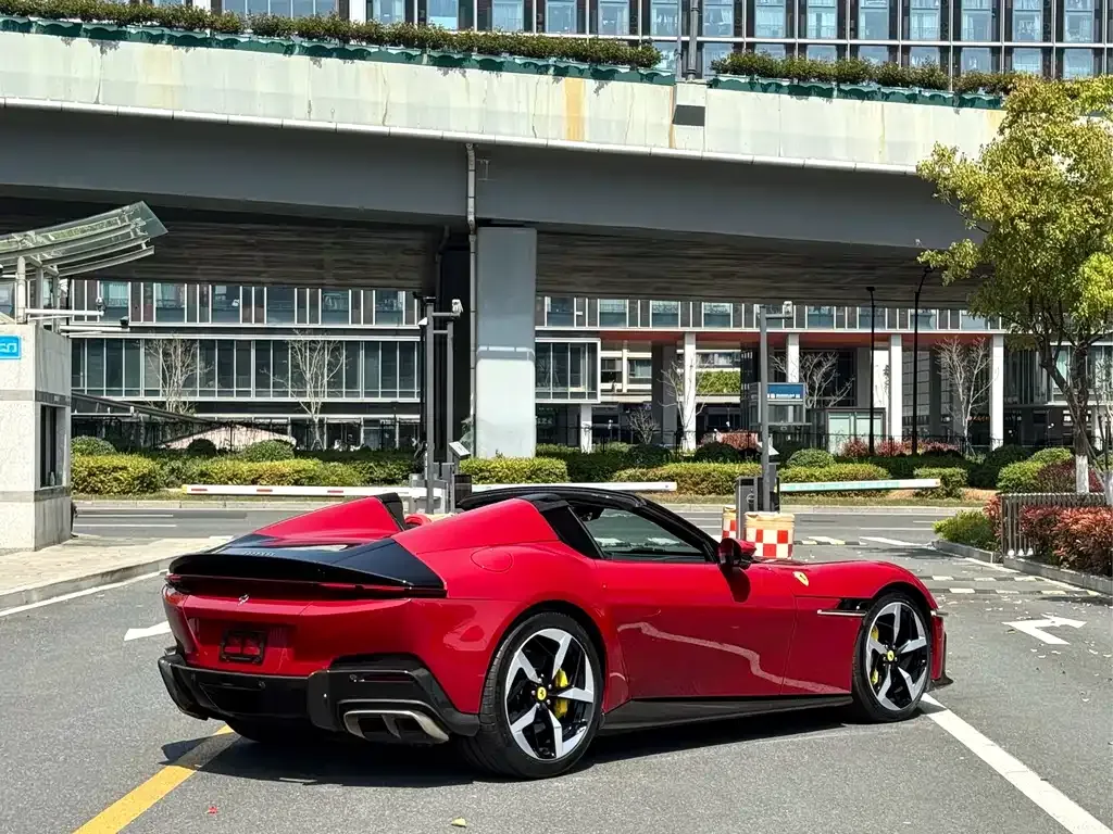 Ferrari 12Cilindri 2026 из CN, фото 9