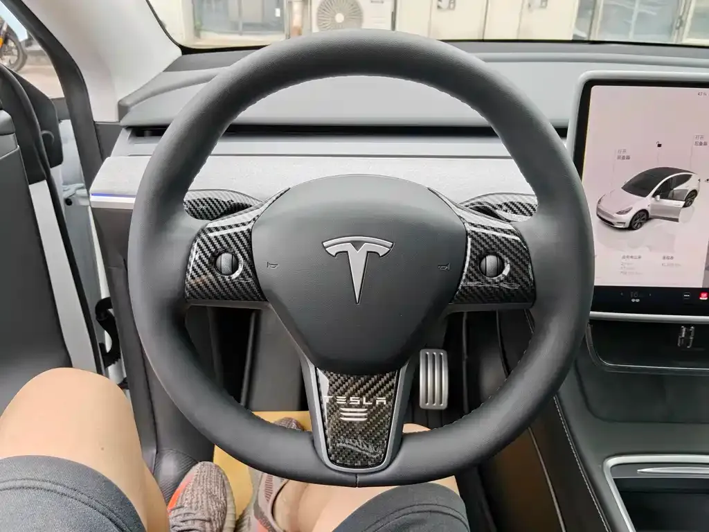 Tesla Model Y — фото 5