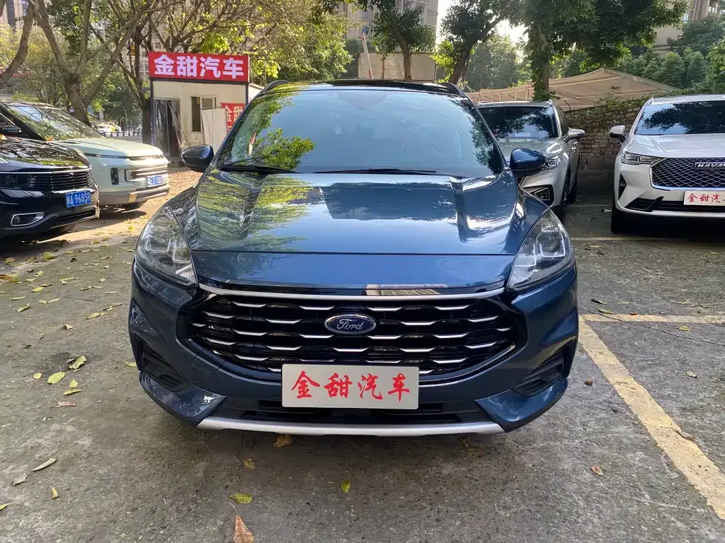 Ford Escape 2023 из CN, фото 5