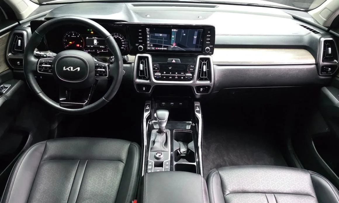Kia Sorento — фото 5