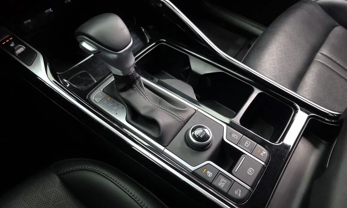 Kia Sorento — фото 7
