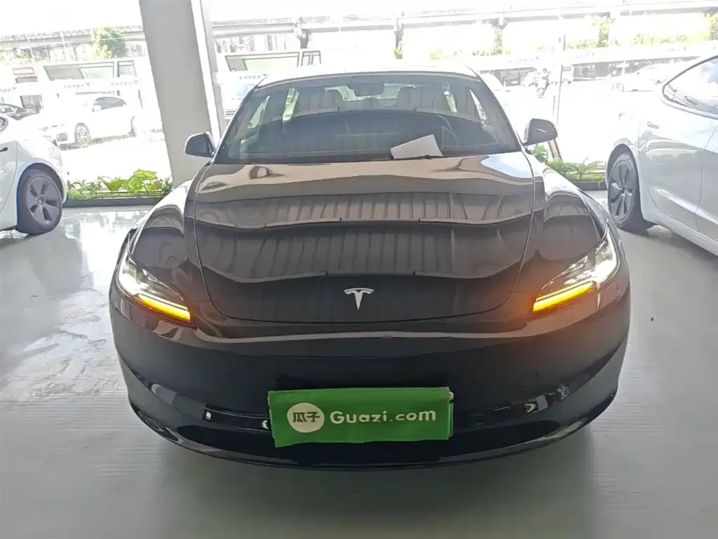 Tesla Model 3 — фото 2