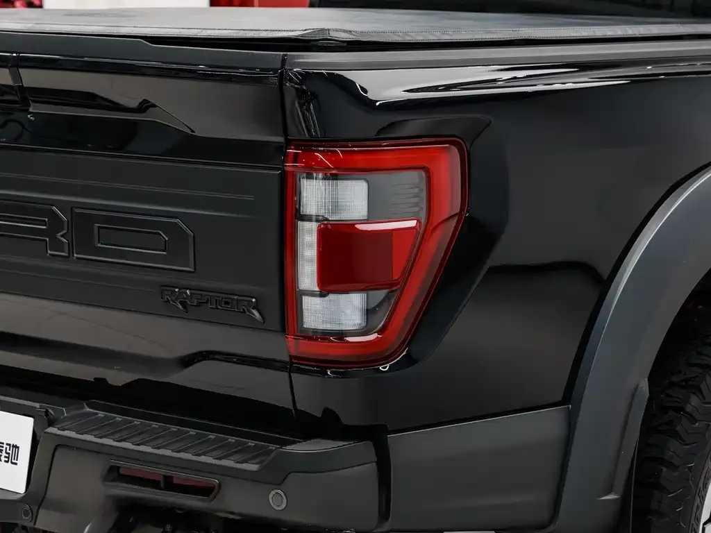 Ford F-150 Raptor — фото 5