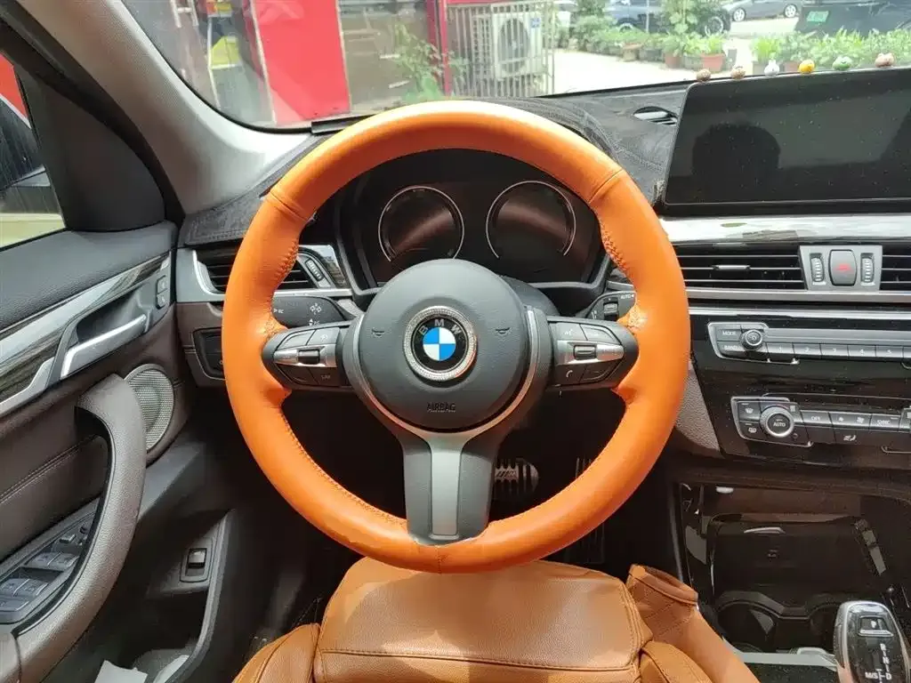 BMW X1 — фото 10