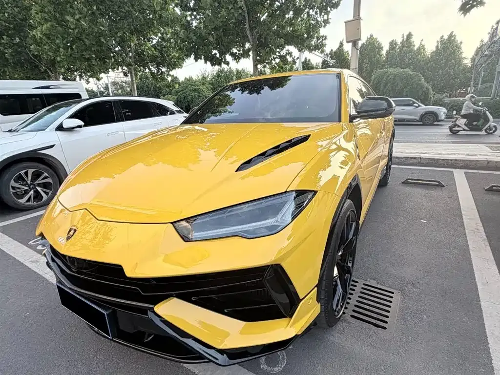Lamborghini Urus — фото 7