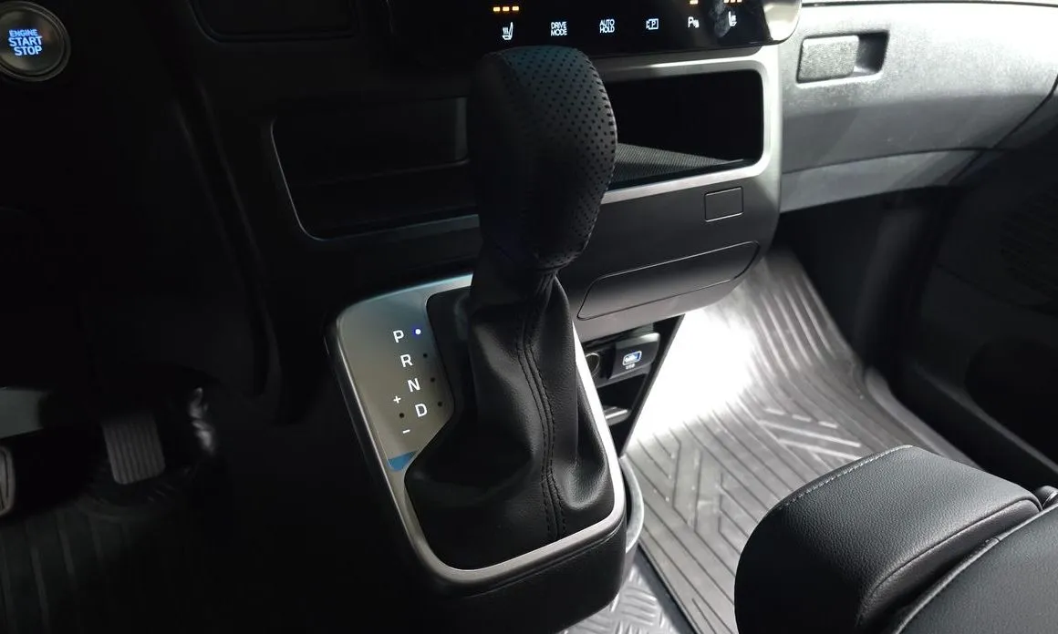 Hyundai Staria — фото 4