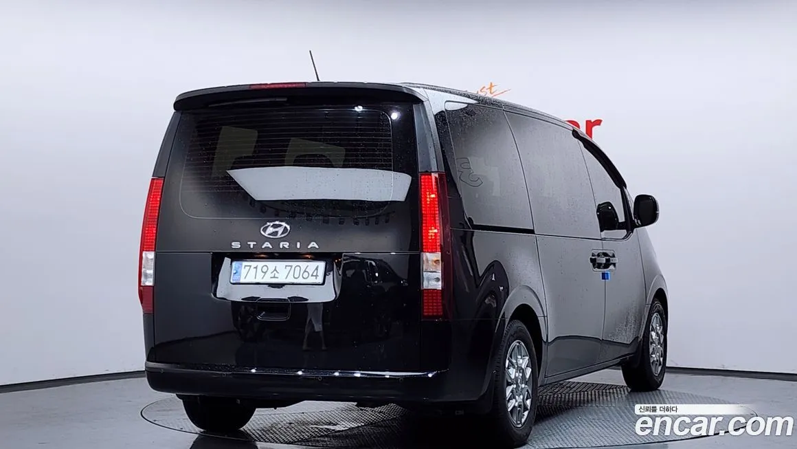 Hyundai Staria 2023 из KR, фото 2